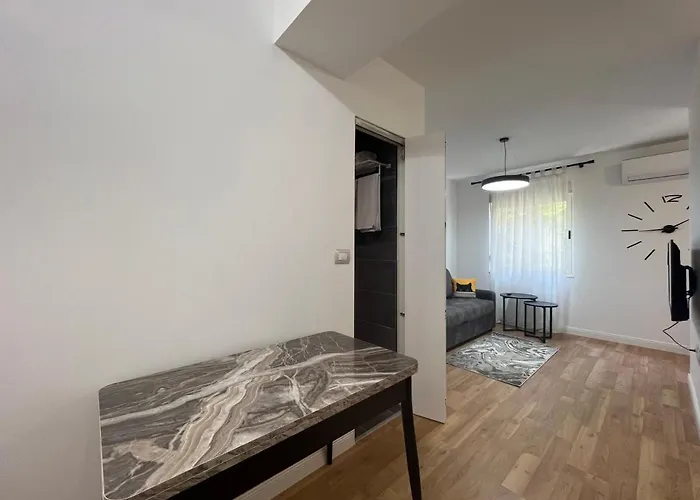 Apartment Lana Studio Tirana