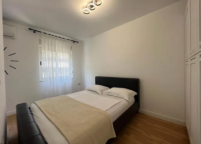 Lana Studio * Tirana